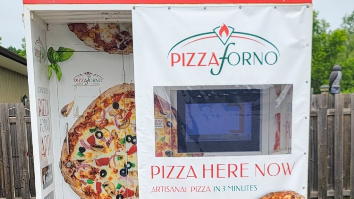 An automated outdoor PizzaForno machine at 100 Desjardins St in Field, Ontario.